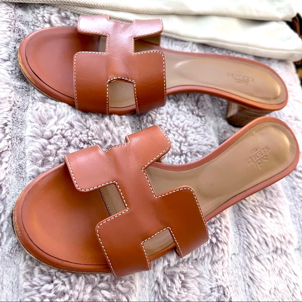Hermes Oasis Sandal Gold piqures ecrues 38